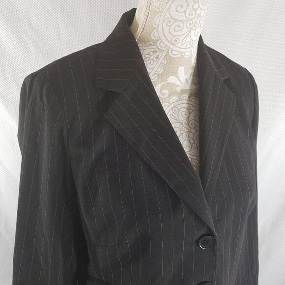 How Wen 10 Black Pinstripe 3 Button Fitted Blazer Jacket Lace Trim - Picture 3 of 10